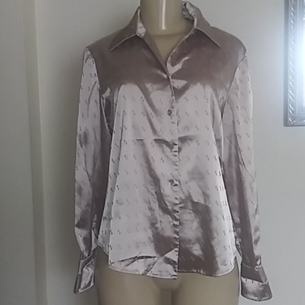 Kasper Silky Collared Long Sleeves